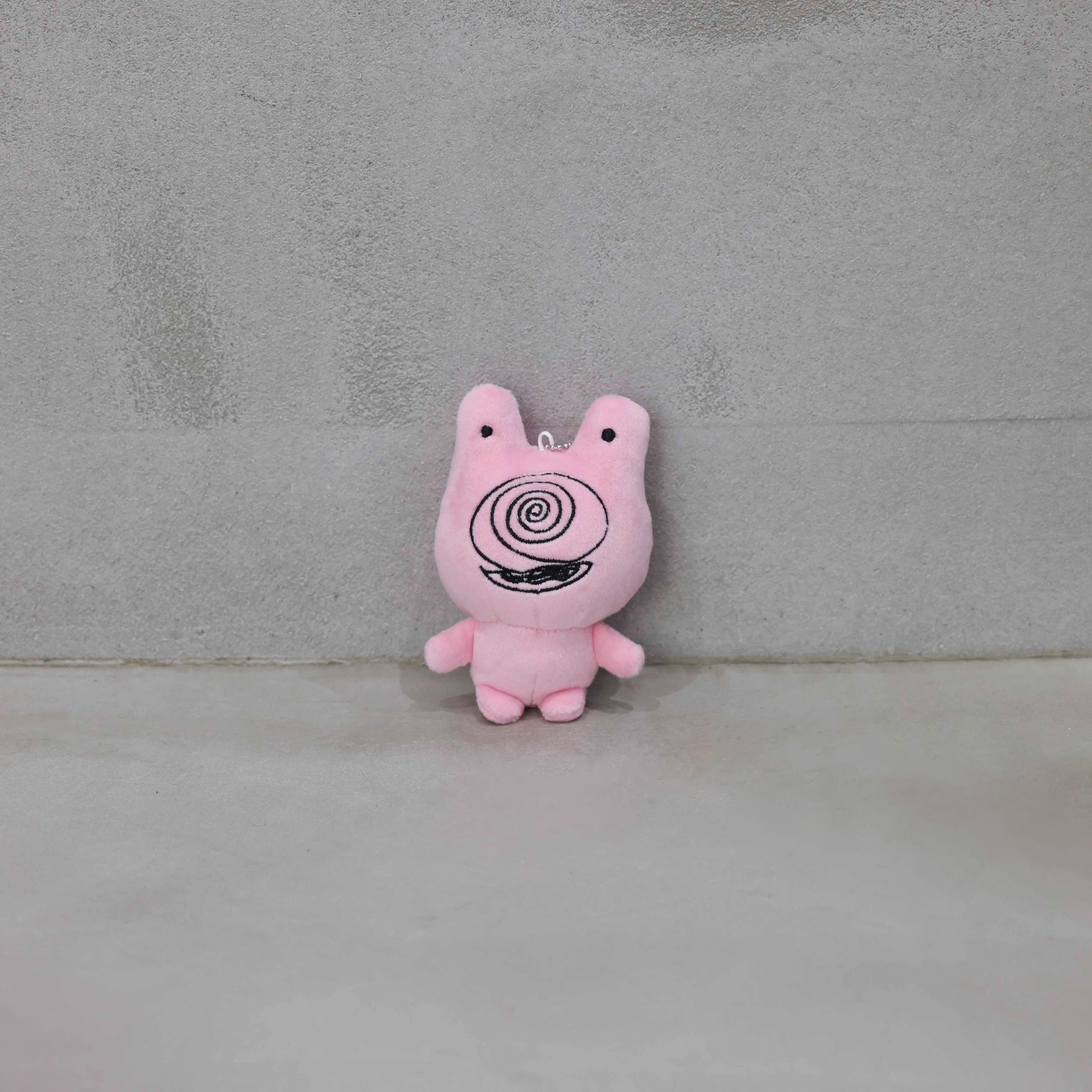 KBCR ぬいぐるみキーホルダー(かべちょろちゃん) – かべちょろハウス