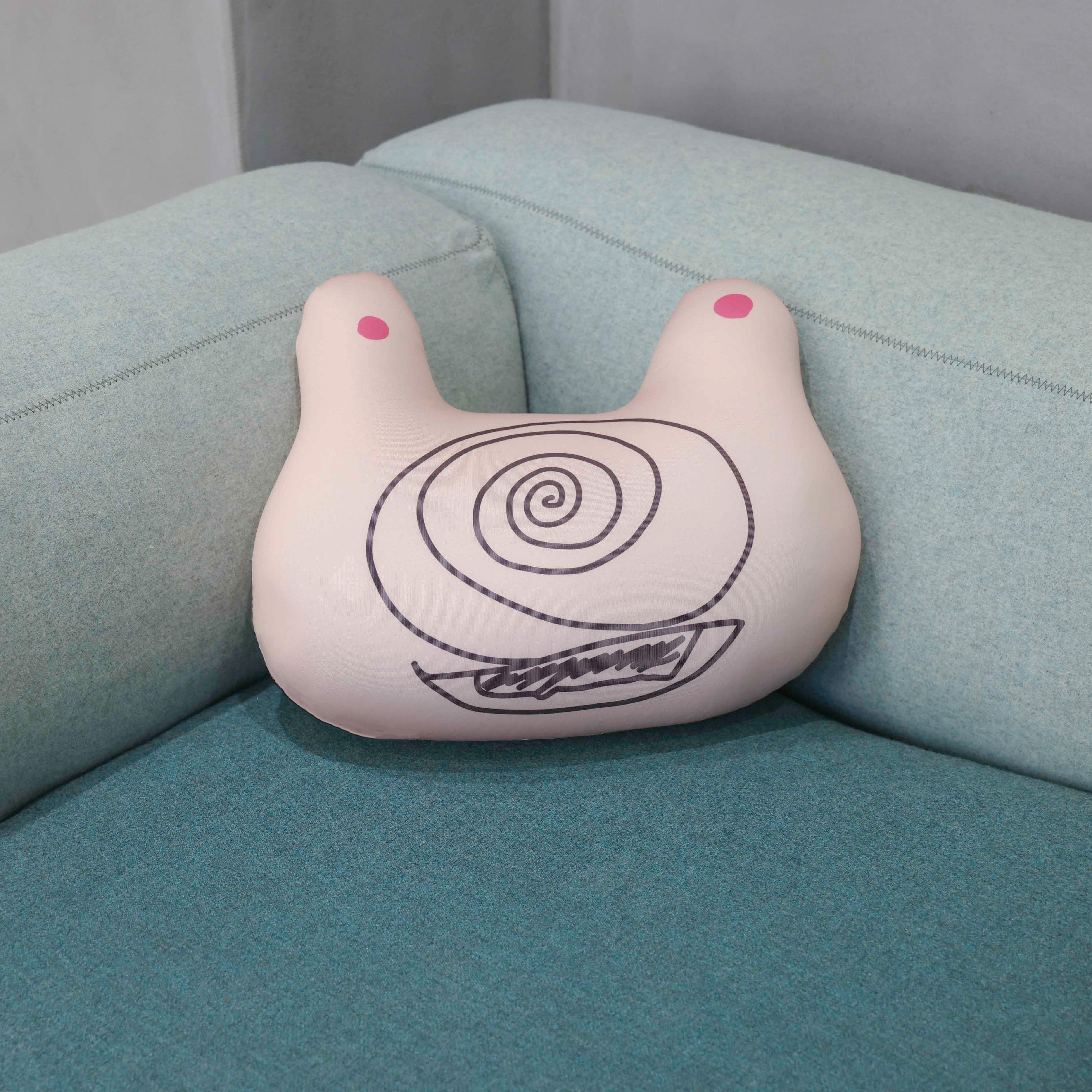 かべちょろ クッション 3色セット かべちょろハウス